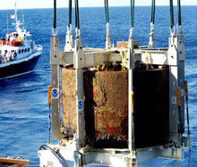 USS Monitor gun turret. USS Monitor gun turret.