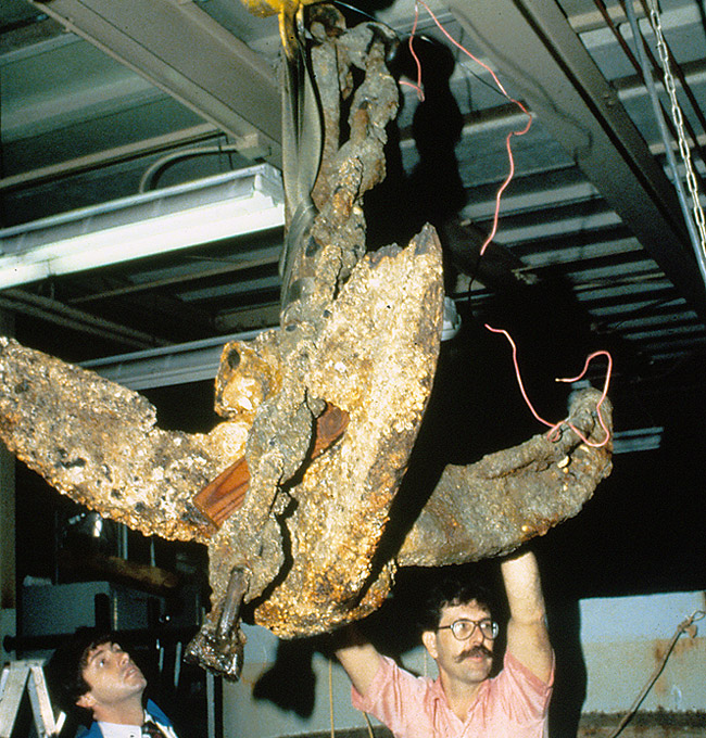 Monitor's anchor covered in rust
